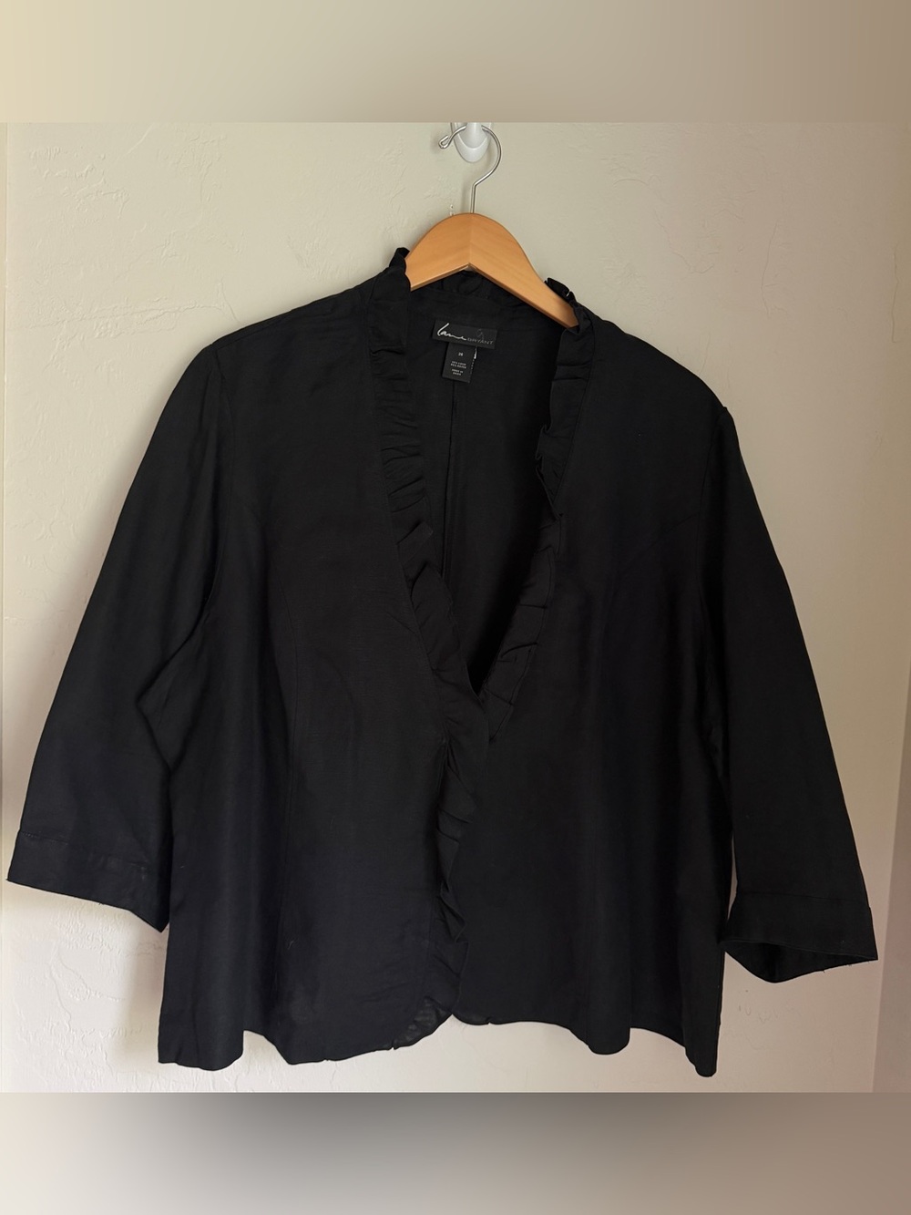 Lane Bryant Women's Black Linen Lightweight V-Neck Blouse Size 26‎